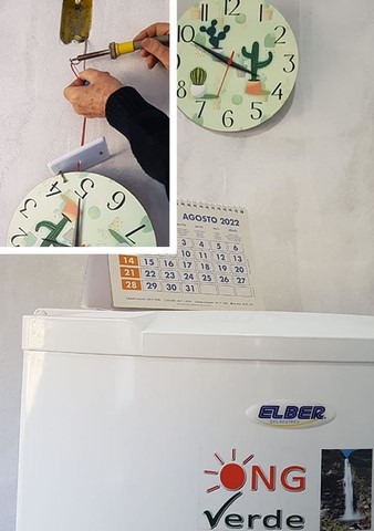 Relógio de parede, mini estação metereológica e balança digital ligados às energias renováveis